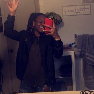 Meet your Posher, Cierra